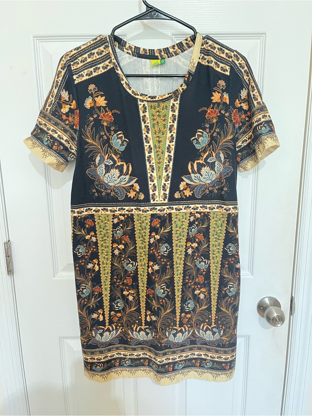 FARM Rio - Boho Floral Short-Sleeve Mini Dress in Black and Gold. 100% cotton